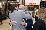 Amstelveen 27 mei 2021
Opening Yoyo tea bar van Rachel Hazes in winkelcentrum Amstelveen.
Andre Hazes zijn vriendinSarah v Soelen en haar ouders zijn ook aanwezig.