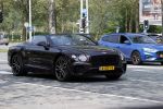 Amsterdam 4 juni 2021
Annemarie v gaal en haar man in hun nieuwe Bentley Cabrio  in Amsterdam zuid