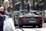 Amsterdam 4 juni 2021
Annemarie v gaal en haar man in hun nieuwe Bentley Cabrio  in Amsterdam zuid