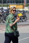 Amsterdam 4 juni 2021
Anouk Smulders haalt sapje in Amsterdam zuid