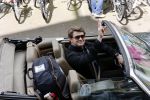 Amsterdam 29 mei 2021
Beau v Erven Dorens in zij Jaguar cabriolet in het centrum van Amsterdam.