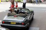 Amsterdam 29 mei 2021
Beau v Erven Dorens in zij Jaguar cabriolet in het centrum van Amsterdam.