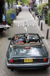Amsterdam 29 mei 2021
Beau v Erven Dorens in zij Jaguar cabriolet in het centrum van Amsterdam.