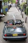 Amsterdam 29 mei 2021
Beau v Erven Dorens in zij Jaguar cabriolet in het centrum van Amsterdam.
