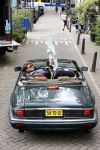 Amsterdam 29 mei 2021
Beau v Erven Dorens in zij Jaguar cabriolet in het centrum van Amsterdam.