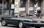 Amsterdam 29 mei 2021
Beau v Erven Dorens in zij Jaguar cabriolet in het centrum van Amsterdam.