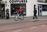 Amsterdam 5 juni 2021
Connei Witteman met haar kleinzoon op fiets en electrische step