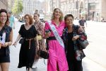 Amsterdam 9 juni 2021
Opening expositie van Monique Collignon in beurs v Berlage. Miss Nederland Denise Speelman met Monica van Ee