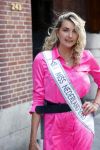 Amsterdam 9 juni 2021
Opening expositie van Monique Collignon in beurs v Berlage. Miss Nederland Denise Speelman