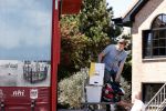 Noordwijk 31 mei en 1 juni 2021
Het nieuwe huis van Martien en Erica Meiland. Ze verhuizen vanuit Hengelo naar Noordwijk.
Aanwezig Martien Meiland Erica Meiland Maxime Meiland met dochter Claire en partner Leroy Molkenboer Montana Meiland met vrien Dirk Hoogstraten. Ook broer Jaap meiland en zijn vrouw Evelien helpen mee.