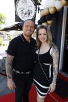 Apeldoorn 1 juni 2021
Frank v Etten opent samen met zijn zwangere vrouw Melanie hun cafetaria met de naam Frietje v Etten.