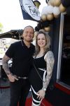 Apeldoorn 1 juni 2021
Frank v Etten opent samen met zijn zwangere vrouw Melanie hun cafetaria met de naam Frietje v Etten.