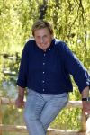 Castricum 7 juni 2021
Boekpresentatie Henny Huisman . Henny krijgt het eerste boek uit handen van Jacques d Ancona