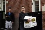 Amsterdam 21 mei 2021
Jeroen v d Boom verhuisd naar zijn nieuwe huis in Amsterdam zuid
