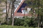 Broek en Waterland 20 mei 2021
Politie doet onderzoek naar de schietpartij/overval in Broek en Waterland . oa Karin Bloemen en boer Geet Jan v Meerveld wonen daar.