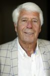Almere 7 juni 2021
Klaas Wilting thuis in zijn tuin.