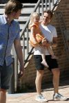 Noordwijk 31 mei en 1 juni 2021
Het nieuwe huis van Martien en Erica Meiland. Ze verhuizen vanuit Hengelo naar Noordwijk.
Aanwezig Martien Meiland Erica Meiland Maxime Meiland met dochter Claire en partner Leroy Molkenboer Montana Meiland met vrien Dirk Hoogstraten. Ook broer Jaap meiland en zijn vrouw Evelien helpen mee.