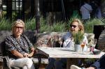 Castricum 7 juni 2021
Boekpresentatie Henny Huisman . Henny krijgt het eerste boek uit handen van Jacques d Ancona. Lia Huisman met zus