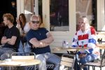 Amsterdam 31 mei 2021
Maarten Spanjer en Rijk de Gooijer jr drinken drankje op terras.