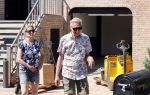 Noordwijk 31 mei en 1 juni 2021
Het nieuwe huis van Martien en Erica Meiland. Ze verhuizen vanuit Hengelo naar Noordwijk.
Aanwezig Martien Meiland Erica Meiland Maxime Meiland met dochter Claire en partner Leroy Molkenboer Montana Meiland met vrien Dirk Hoogstraten. Ook broer Jaap meiland en zijn vrouw Evelien helpen mee.