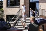 Noordwijk 31 mei en 1 juni 2021
Het nieuwe huis van Martien en Erica Meiland. Ze verhuizen vanuit Hengelo naar Noordwijk.
Aanwezig Martien Meiland Erica Meiland Maxime Meiland met dochter Claire en partner Leroy Molkenboer Montana Meiland met vrien Dirk Hoogstraten. Ook broer Jaap meiland en zijn vrouw Evelien helpen mee.