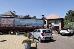 Noordwijk 31 mei en 1 juni 2021
Het nieuwe huis van Martien en Erica Meiland. Ze verhuizen vanuit Hengelo naar Noordwijk.
Aanwezig Martien Meiland Erica Meiland Maxime Meiland met dochter Claire en partner Leroy Molkenboer Montana Meiland met vrien Dirk Hoogstraten. Ook broer Jaap meiland en zijn vrouw Evelien helpen mee.
