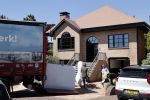 Noordwijk 31 mei en 1 juni 2021
Het nieuwe huis van Martien en Erica Meiland. Ze verhuizen vanuit Hengelo naar Noordwijk.
Aanwezig Martien Meiland Erica Meiland Maxime Meiland met dochter Claire en partner Leroy Molkenboer Montana Meiland met vrien Dirk Hoogstraten. Ook broer Jaap meiland en zijn vrouw Evelien helpen mee.