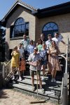 Noordwijk 31 mei en 1 juni 2021
Het nieuwe huis van Martien en Erica Meiland. Ze verhuizen vanuit Hengelo naar Noordwijk.
Aanwezig Martien Meiland Erica Meiland Maxime Meiland met dochter Claire en partner Leroy Molkenboer Montana Meiland met vrien Dirk Hoogstraten. Ook broer Jaap meiland en zijn vrouw Evelien helpen mee.