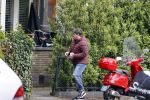 Amsterdam 21 mei 2021
Martijn Krabbe met zijn vrouw Deborah op zijn vespa scooter