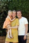 Noordwijk 31 mei en 1 juni 2021
Het nieuwe huis van Martien en Erica Meiland. Ze verhuizen vanuit Hengelo naar Noordwijk.
Aanwezig Martien Meiland Erica Meiland Maxime Meiland met dochter Claire en partner Leroy Molkenboer Montana Meiland met vrien Dirk Hoogstraten. Ook broer Jaap meiland en zijn vrouw Evelien helpen mee.