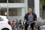 Amsterdam 20 mei 2021
Michiel Romeijn/ Michiel Romeyn  op zijn fiets in Amsterdam zuid