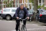 Amsterdam 20 mei 2021
Michiel Romeijn/ Michiel Romeyn  op zijn fiets in Amsterdam zuid