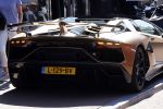 Amsterdam 9 juni 2021
Mobicepp in zijn gouden Lamborghini