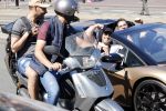Amsterdam 9 juni 2021
Mobicepp in zijn gouden Lamborghini