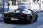 Amsterdam 9 juni 2021
Mobicepp in zijn gouden Lamborghini