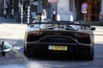 Amsterdam 9 juni 2021
Mobicepp in zijn gouden Lamborghini