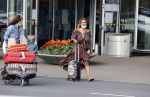 Schiphol 21 mei 2021
Monique Westenberg zoontje Andre Hazes jr en twee vriendinnen arriveren op schiphol na een vakantie op ibiza.
Haar vader komt ze halen .