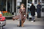Schiphol 21 mei 2021
Monique Westenberg zoontje Andre Hazes jr en twee vriendinnen arriveren op schiphol na een vakantie op ibiza.
Haar vader komt ze halen .
