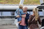 Schiphol 21 mei 2021
Monique Westenberg zoontje Andre Hazes jr en twee vriendinnen arriveren op schiphol na een vakantie op ibiza.
Haar vader komt ze halen .