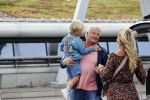 Schiphol 21 mei 2021
Monique Westenberg zoontje Andre Hazes jr en twee vriendinnen arriveren op schiphol na een vakantie op ibiza.
Haar vader komt ze halen .