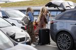 Schiphol 21 mei 2021
Monique Westenberg zoontje Andre Hazes jr en twee vriendinnen arriveren op schiphol na een vakantie op ibiza.
Haar vader komt ze halen .