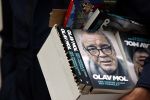 Hoofddorp 17 mei 2021
Boekpresentatie Olav Moll bij de bruna in Hoofddorp.