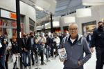 Hoofddorp 17 mei 2021
Boekpresentatie Olav Moll bij de bruna in Hoofddorp.