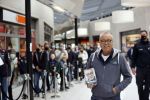Hoofddorp 17 mei 2021
Boekpresentatie Olav Moll bij de bruna in Hoofddorp.