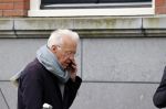 Amsterdam 26 mei 2021
Paul Witteman met .... wandelend door Amsterdam zuid.