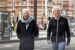 Amsterdam 26 mei 2021
Paul Witteman met .... wandelend door Amsterdam zuid.