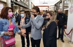 Amstelveen 27 mei 2021
Opening Yoyo tea bar van Rachel Hazes in winkelcentrum Amstelveen.
Andre Hazes zijn vriendinSarah v Soelen en haar ouders zijn ook aanwezig.