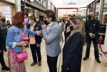 Amstelveen 27 mei 2021
Opening Yoyo tea bar van Rachel Hazes in winkelcentrum Amstelveen.
Andre Hazes zijn vriendinSarah v Soelen en haar ouders zijn ook aanwezig.