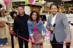 Amstelveen 27 mei 2021
Opening Yoyo tea bar van Rachel Hazes in winkelcentrum Amstelveen.
Andre Hazes zijn vriendinSarah v Soelen en haar ouders zijn ook aanwezig. Wi van YoYo
