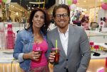 Amstelveen 27 mei 2021
Opening Yoyo tea bar van Rachel Hazes in winkelcentrum Amstelveen.
Andre Hazes zijn vriendinSarah v Soelen en haar ouders zijn ook aanwezig.